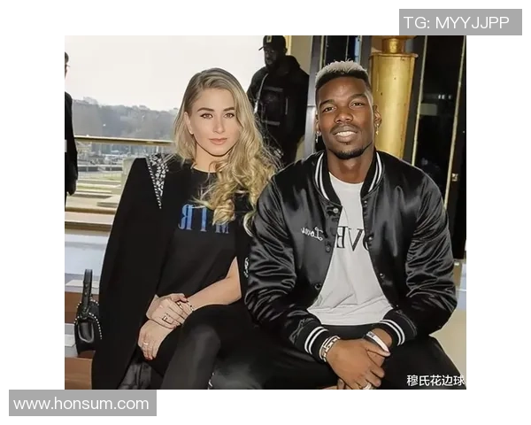 足球明星与女友甜蜜接吻瞬间曝光引发粉丝热议与羡慕 足球明星与女友甜蜜接吻瞬间曝光引发粉丝热议与羡慕