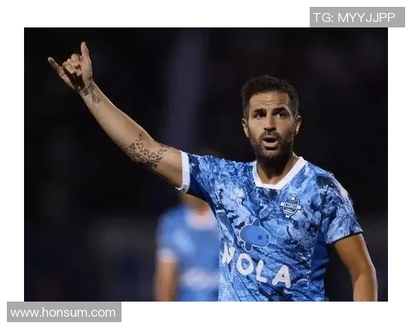 足球明星场上小动作揭秘他们如何用细节影响比赛结果 足球明星场上小动作揭秘他们如何用细节影响比赛结果