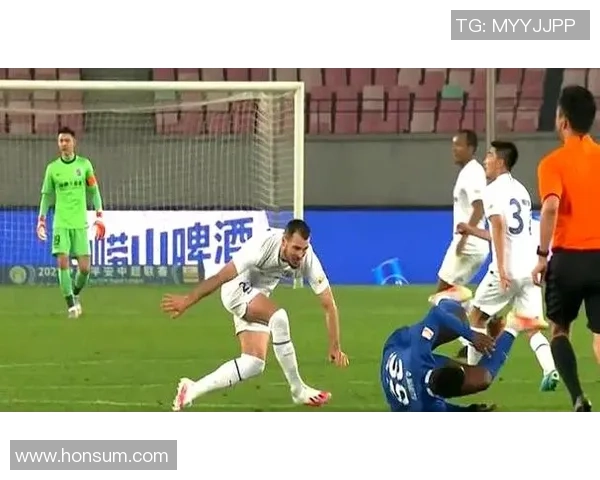 足球明星穿山寨鞋引发争议球迷热议品牌与真伪之战 足球明星穿山寨鞋引发争议球迷热议品牌与真伪之战